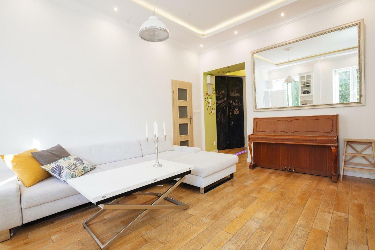 Ferienwohnung Warsaw Concierge Traveller'S Nest Wspolna Exterior foto